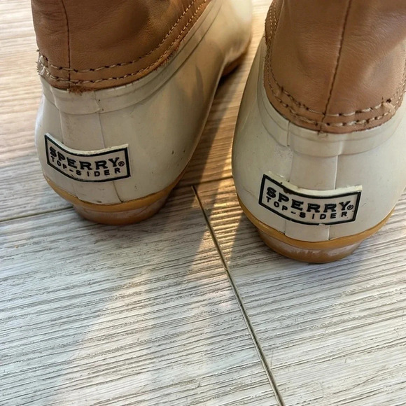 Sperry Top Sider Saltwater Ankle Lace up Duck Boots with Pink Lining and Beige 6 - Picture 5 of 12